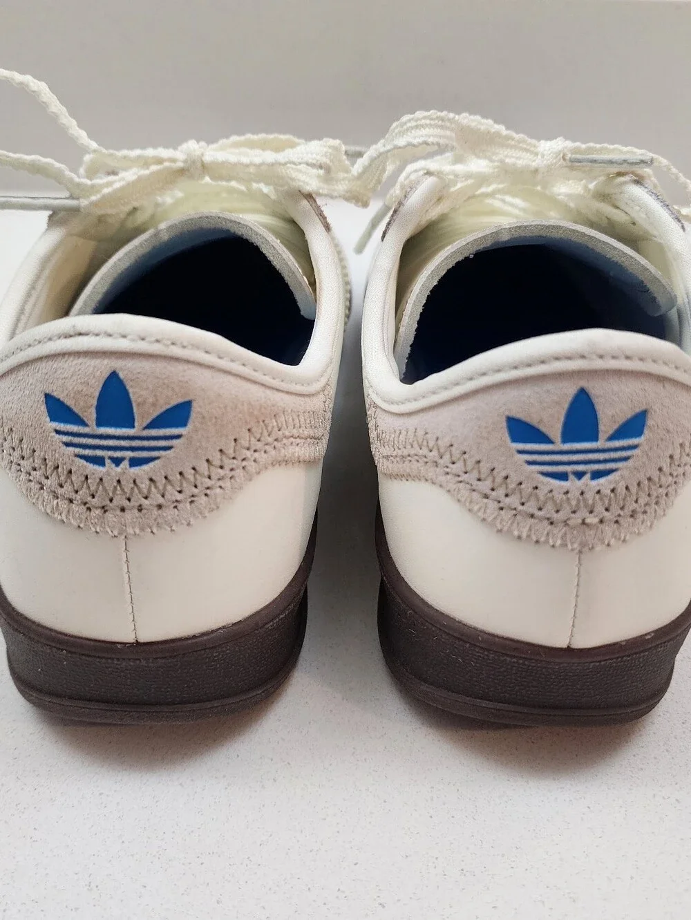 adidas classic gazelle